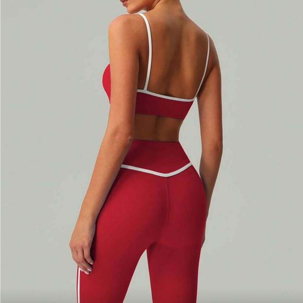 Red Active Set - Picture 4 of 5